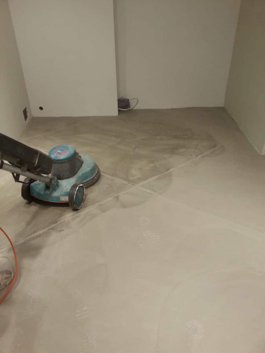 Installing a polished concrete floor at Lyle and Scott